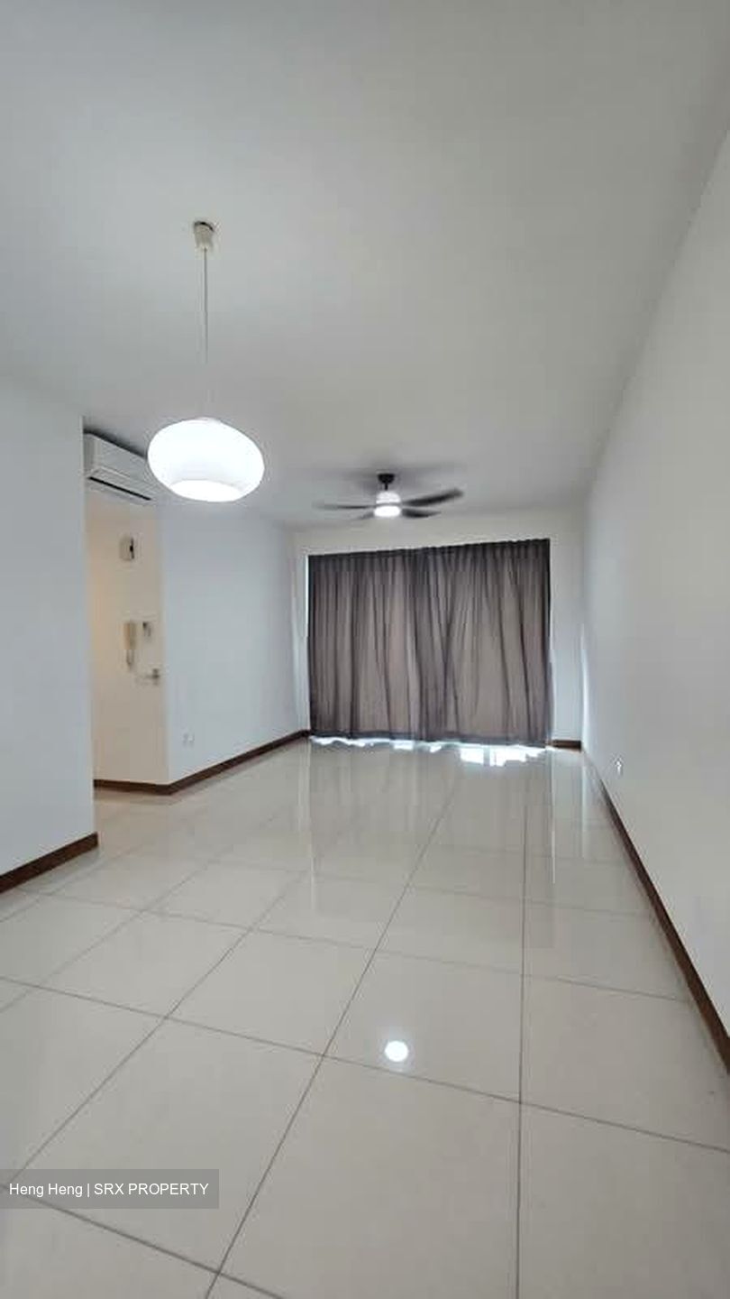 Waterfront Waves (D16), Condominium #582453021